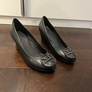 Black Tory Burch wedges